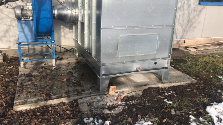 Outdoor ALWO NO MIST filtration unit