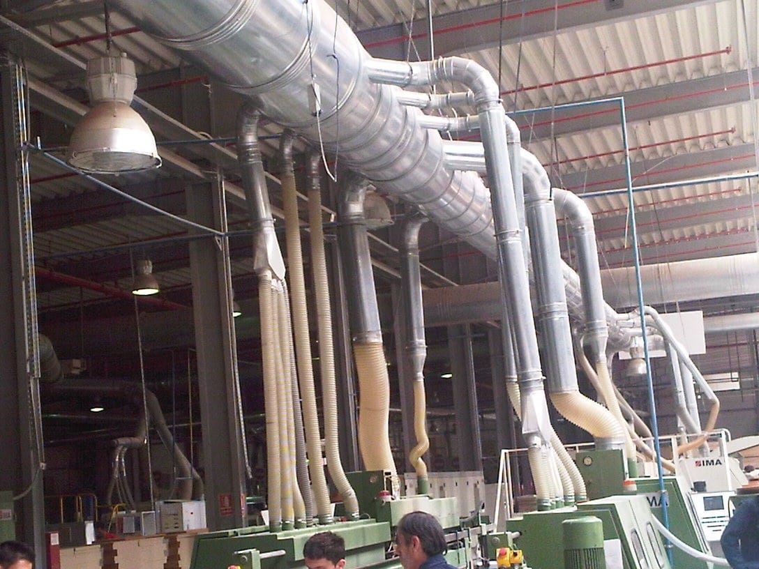 Instalație industrială ALWO cu tubulatură și piese speciale din tablă zincată