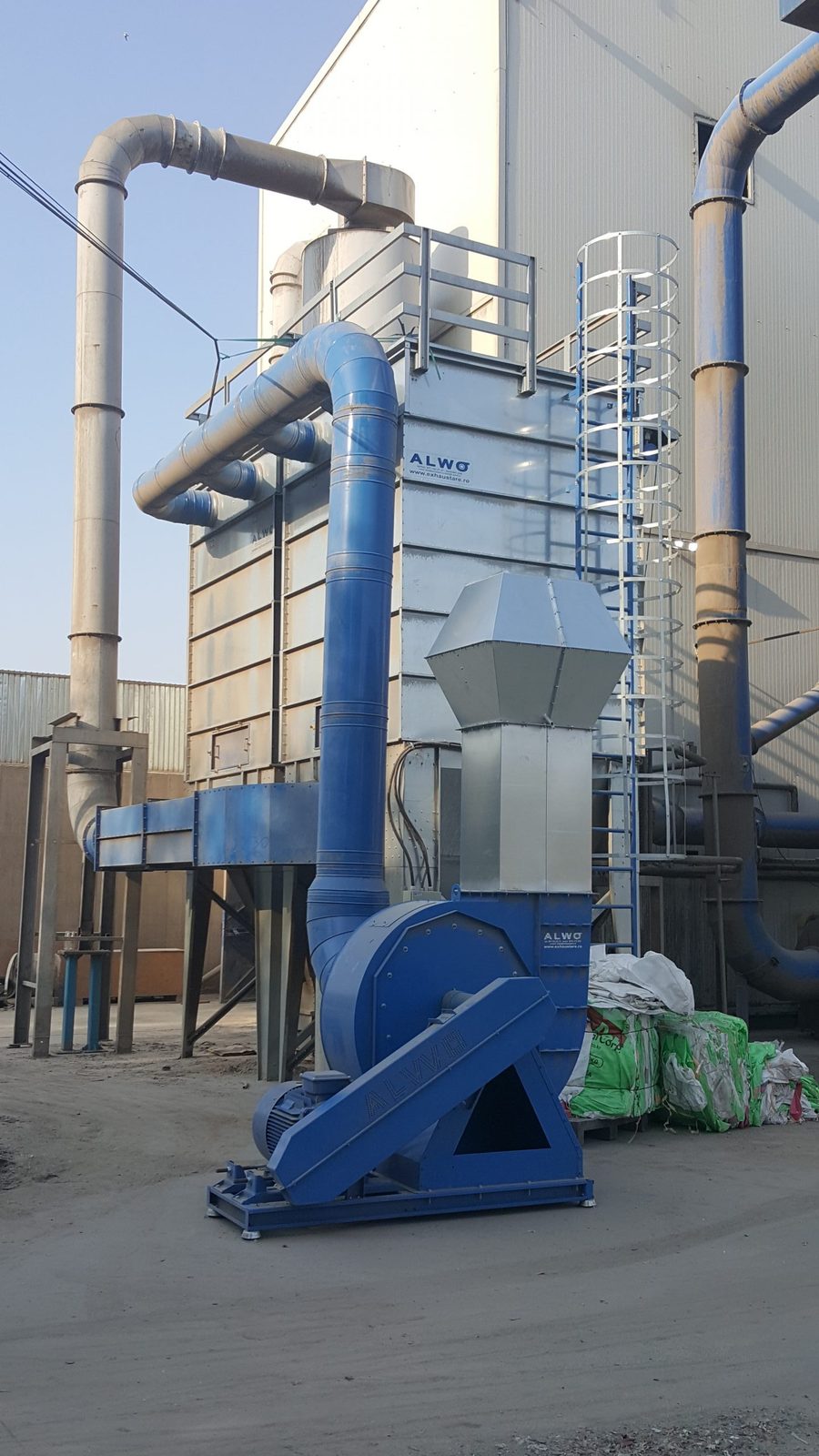 ALWO SFPJ baghouse with centrifugal fan and ductwork