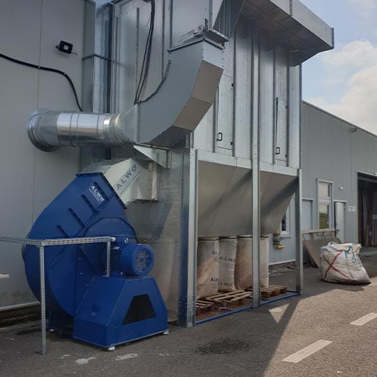 Outdoor ALWO F modular bag filter with centrifugal fan